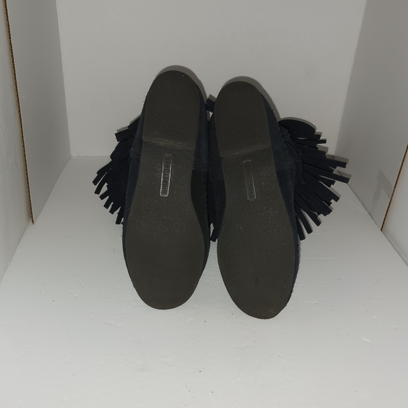 Minnetonka Black Suede Fringe Moccasin Pull-On Boots - US 8 - EUC - Picture 4 of 9